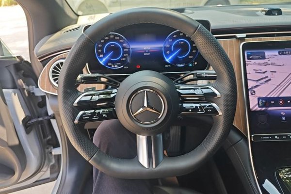 Mercedes-Benz EQE 2022, 60500 км, за 27524 USD - фото 14