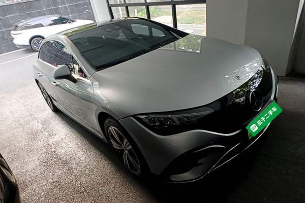 Mercedes-Benz EQE 2022, 14200 км, за 31020 USD