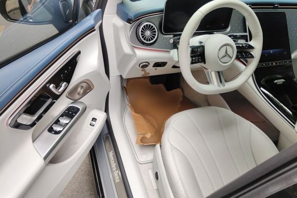 Mercedes-Benz EQE 2022, 38700 км, за 32949 USD - фото 17