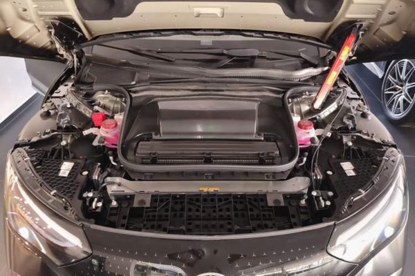 Mercedes-Benz EQE 2025, 100 км, за 39140 USD - фото 24