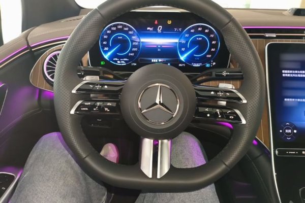 Mercedes-Benz EQE 2025, 100 км, за 39140 USD - фото 13