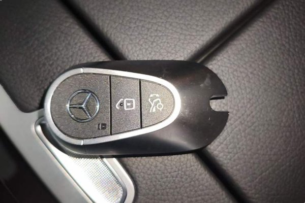 Mercedes-Benz EQE 2025, 100 км, за 39140 USD - фото 23