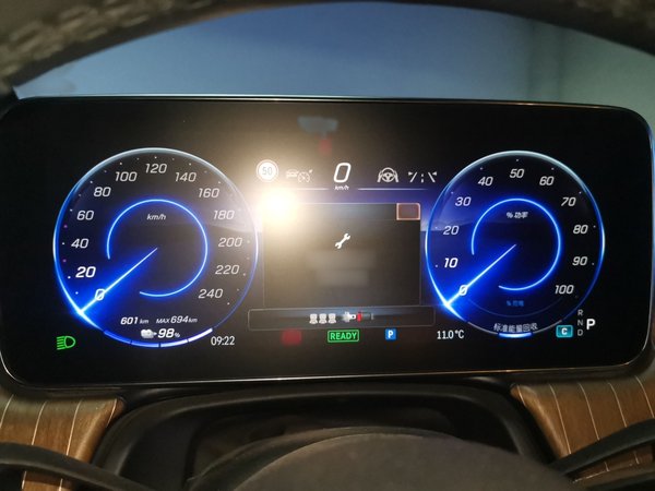 Mercedes-Benz EQE SUV 2023, 59800 км, за 29802 USD - фото 10