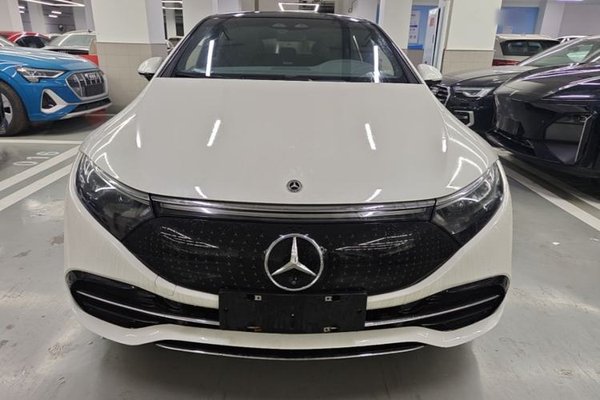 Mercedes-Benz EQS 2022, 48400 км, за 41813 USD