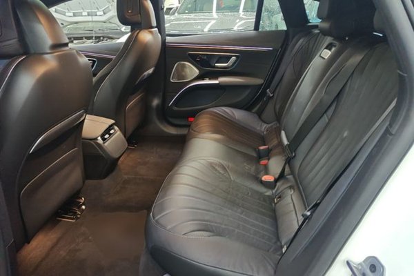 Mercedes-Benz EQS 2022, 48400 км, за 41813 USD - фото 20