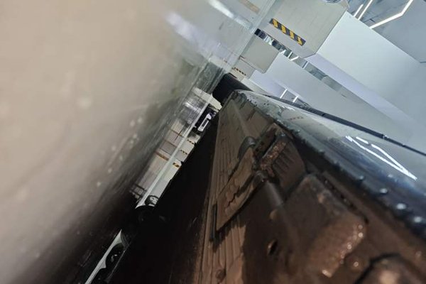 Mercedes-Benz EQS 2022, 48400 км, за 41813 USD - фото 26
