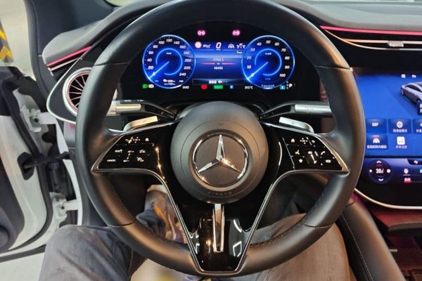 Mercedes-Benz EQS 2022, 48400 км, за 41813 USD - фото 13
