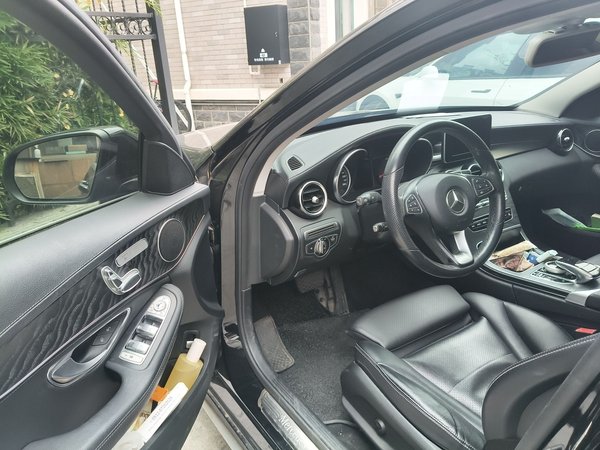Mercedes-Benz C-Class 2015, 87800 км, за 13792 USD - фото 17