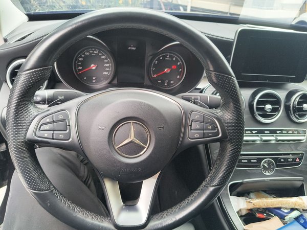 Mercedes-Benz C-Class 2015, 87800 км, за 13792 USD - фото 11