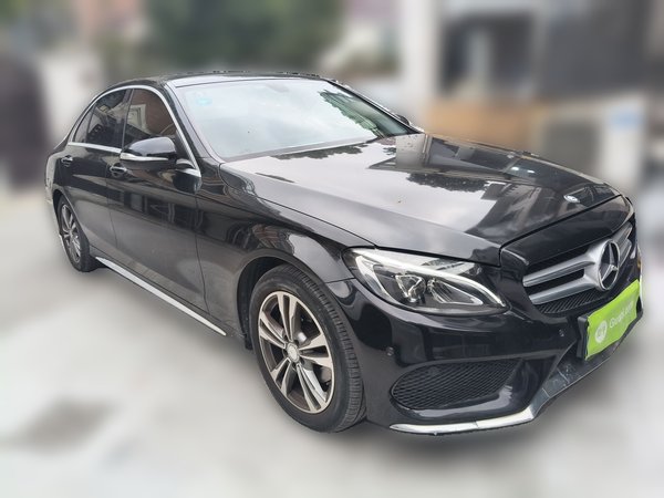 Mercedes-Benz C-Class 2015, 87800 км, за 13792 USD