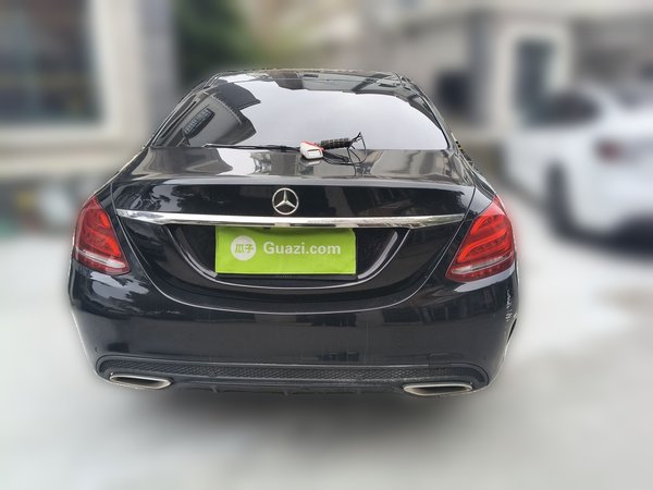 Mercedes-Benz C-Class 2015, 87800 км, за 13792 USD