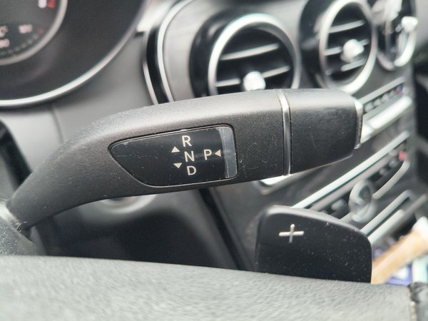 Mercedes-Benz C-Class 2015, 87800 км, за 13792 USD - фото 15