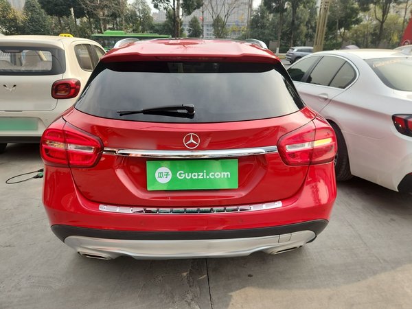 Mercedes-Benz GLA 2015, 113500 км, за 9197 USD