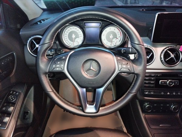 Mercedes-Benz GLA 2015, 71000 км, за 7887 USD - фото 11