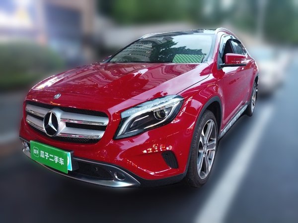 Mercedes-Benz GLA · 2015 год