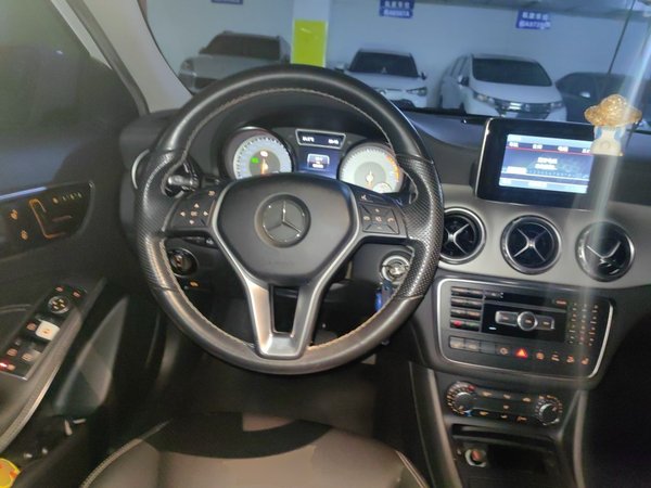Mercedes-Benz GLA 2015, 85500 км, за 8077 USD - фото 11
