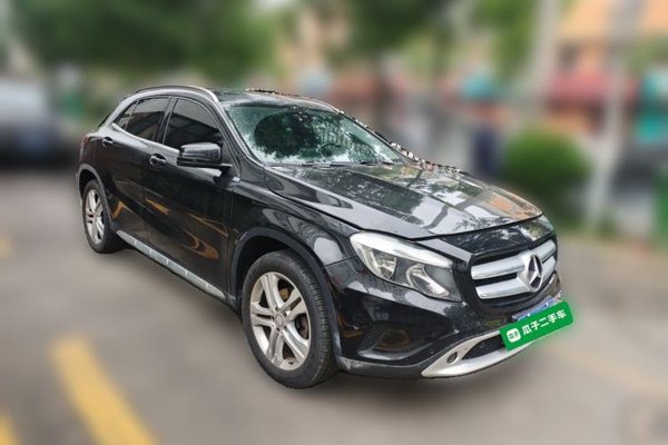 Mercedes-Benz GLA 2016, 108100 км, за 7242 USD