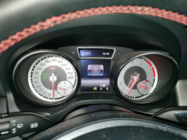 Mercedes-Benz GLA 2016 GLA 200 Fashion Model, 2016 года