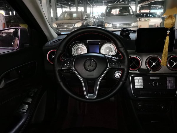 Mercedes-Benz GLA 2016 GLA 200 Fashion Model, 2016 года