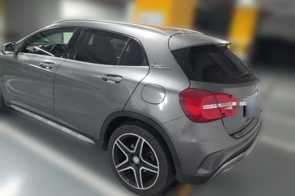 Mercedes-Benz GLA 2016, 98600 км, за 8390 USD