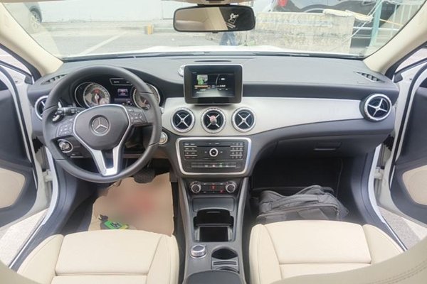 Mercedes-Benz GLA 2016, 62600 км, за 10718 USD - фото 12