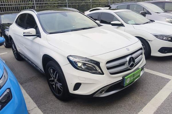 Mercedes-Benz GLA 2016, 62600 км, за 10718 USD