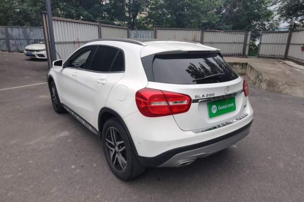Mercedes-Benz GLA 2016, 65700 км, за 11717 USD