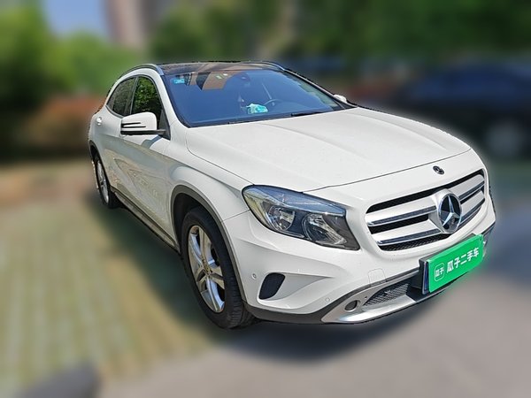 Mercedes-Benz GLA 2016, 73700 км, за 11896 USD