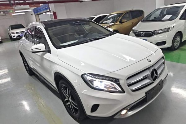 Mercedes-Benz GLA 2016, 84700 км, за 9853 USD