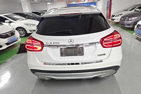 Mercedes-Benz GLA 2016, 84700 км, за 9853 USD