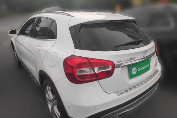 Mercedes-Benz GLA 2016, 97000 км, за 8556 USD