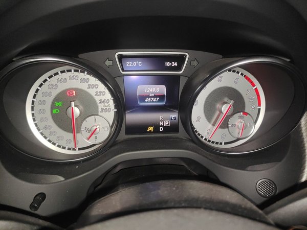 Mercedes-Benz GLA 2016, 45700 км, за 10949 USD