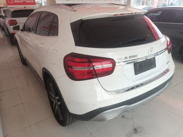Mercedes-Benz GLA 2017, 88000 км, за 11712 USD