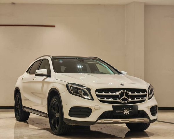 Mercedes-Benz GLA 2019, 86500 км, за 12660 USD