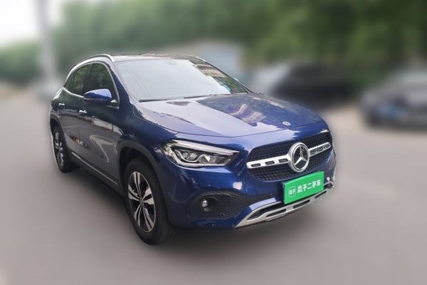 Mercedes-Benz GLA 2020, 22100 км, за 16889 USD