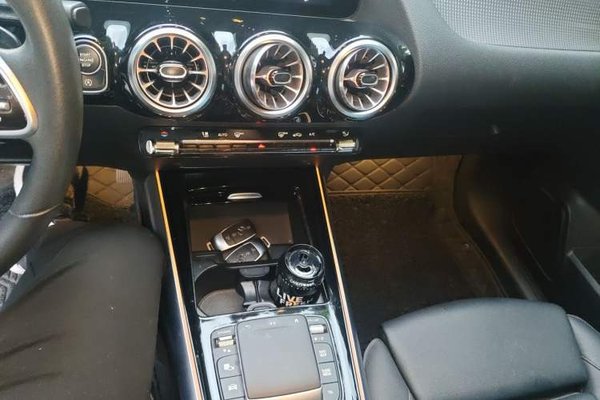 Mercedes-Benz GLA 2020, 22100 км, за 16889 USD - фото 15