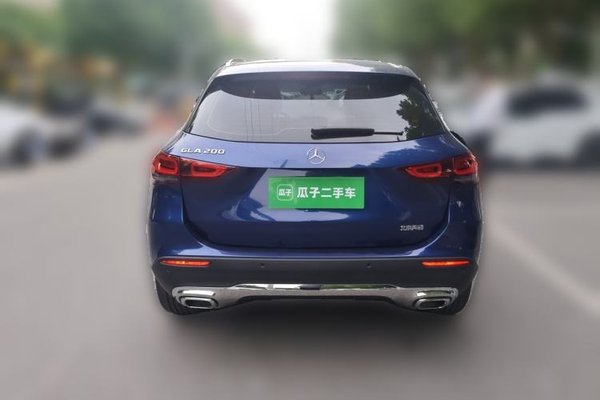 Mercedes-Benz GLA 2020, 22100 км, за 16889 USD