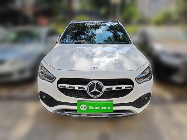 Mercedes-Benz GLA 2020 GLA 180, 2020 года
