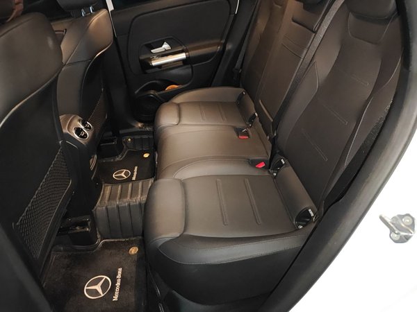 Mercedes-Benz GLA 2020, 46600 км, за 20382 USD - фото 20