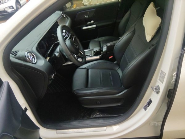 Mercedes-Benz GLA 2020, 82300 км, за 15332 USD