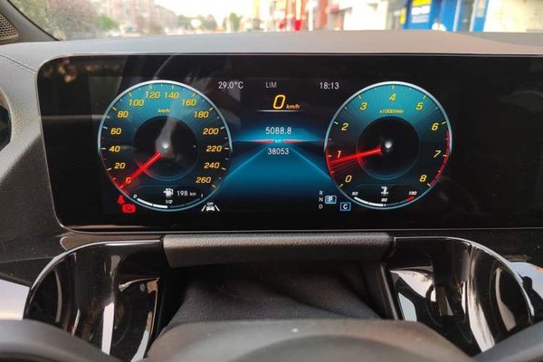 Mercedes-Benz GLA 2022, 38000 км, за 21672 USD - фото 13