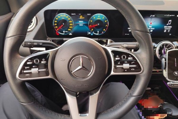 Mercedes-Benz GLA 2022, 38000 км, за 21672 USD - фото 11