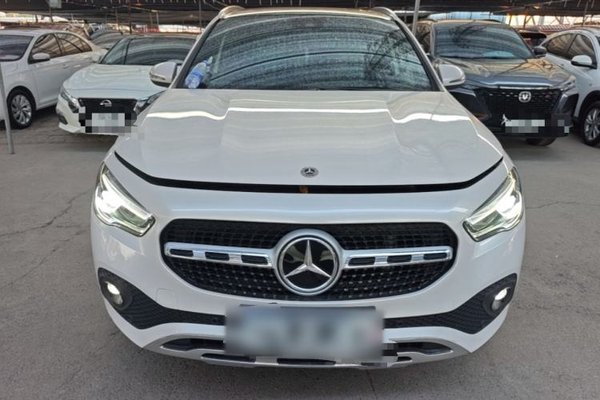 Mercedes-Benz GLA 2022, 93900 км, за 19658 USD