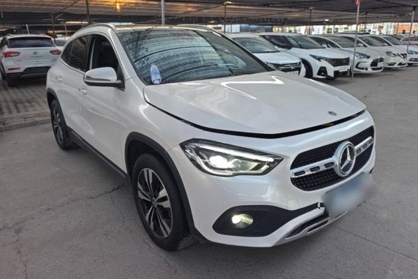 Mercedes-Benz GLA 2022, 93900 км, за 19658 USD