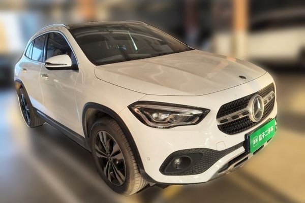 Mercedes-Benz GLA 2022, 33200 км, за 20451 USD