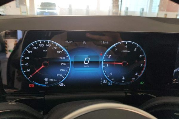 Mercedes-Benz GLA 2022, 33200 км, за 20451 USD - фото 12