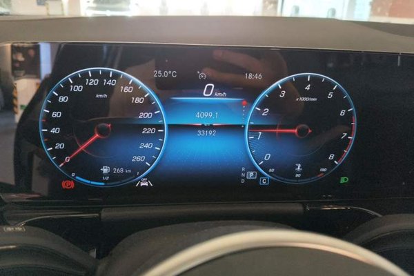 Mercedes-Benz GLA 2022, 33200 км, за 20451 USD - фото 13
