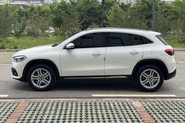 Mercedes-Benz GLA 2023, 38300 км, за 22063 USD - фото 6