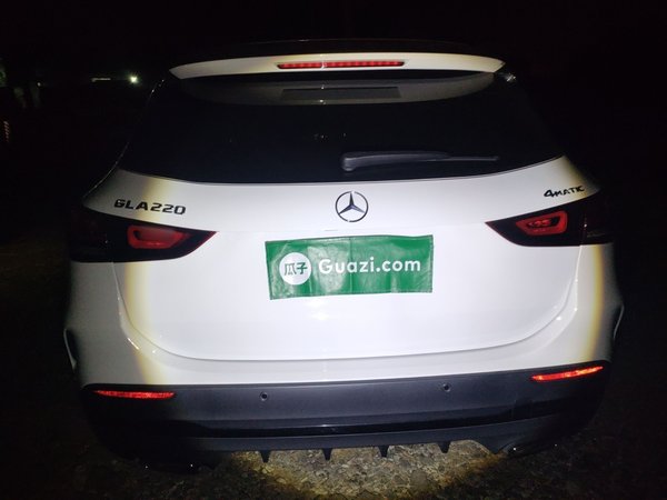 Mercedes-Benz GLA 2023, 18700 км, за 26578 USD