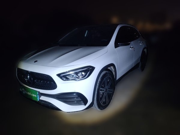 Mercedes-Benz GLA 2023, 18700 км, за 26578 USD